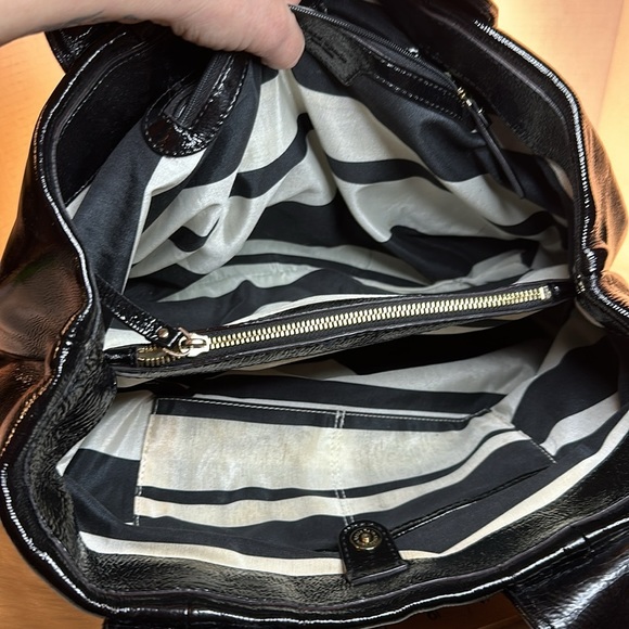 Kate Spade patten leather bag - Picture 10 of 11